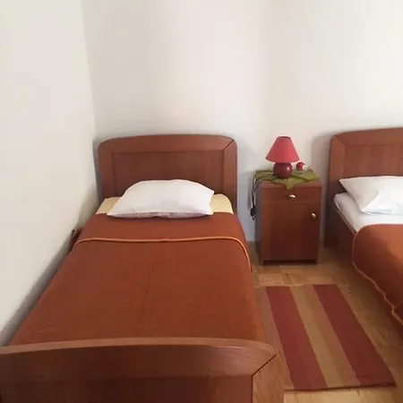 Bili 3* Starigrad Paklenica